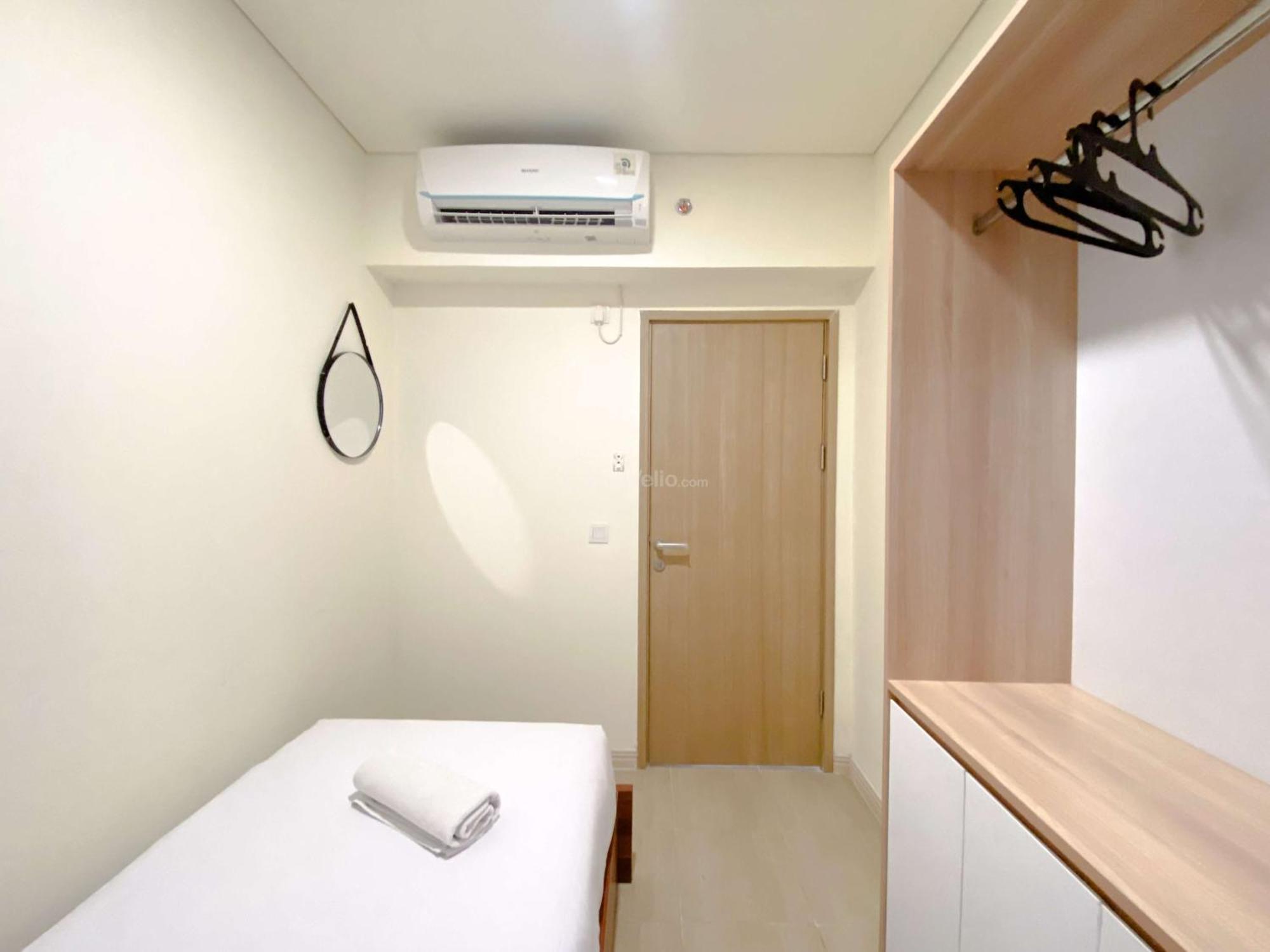 Homey 2Br With Work Space At Meikarta Apartment By Travelio Cikarang Dış mekan fotoğraf